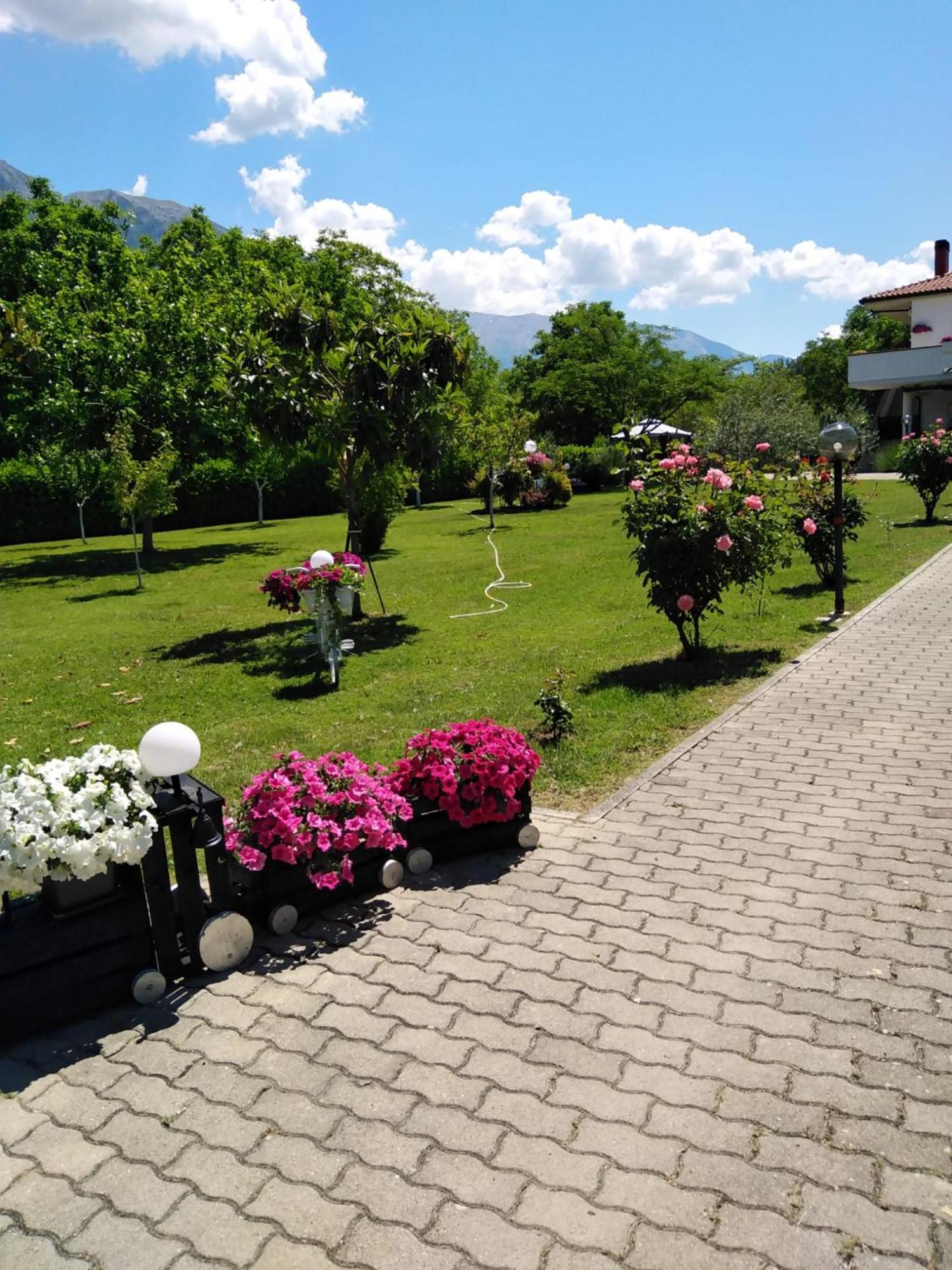 فيلا Parco Delle Rose سولمونا المظهر الخارجي الصورة